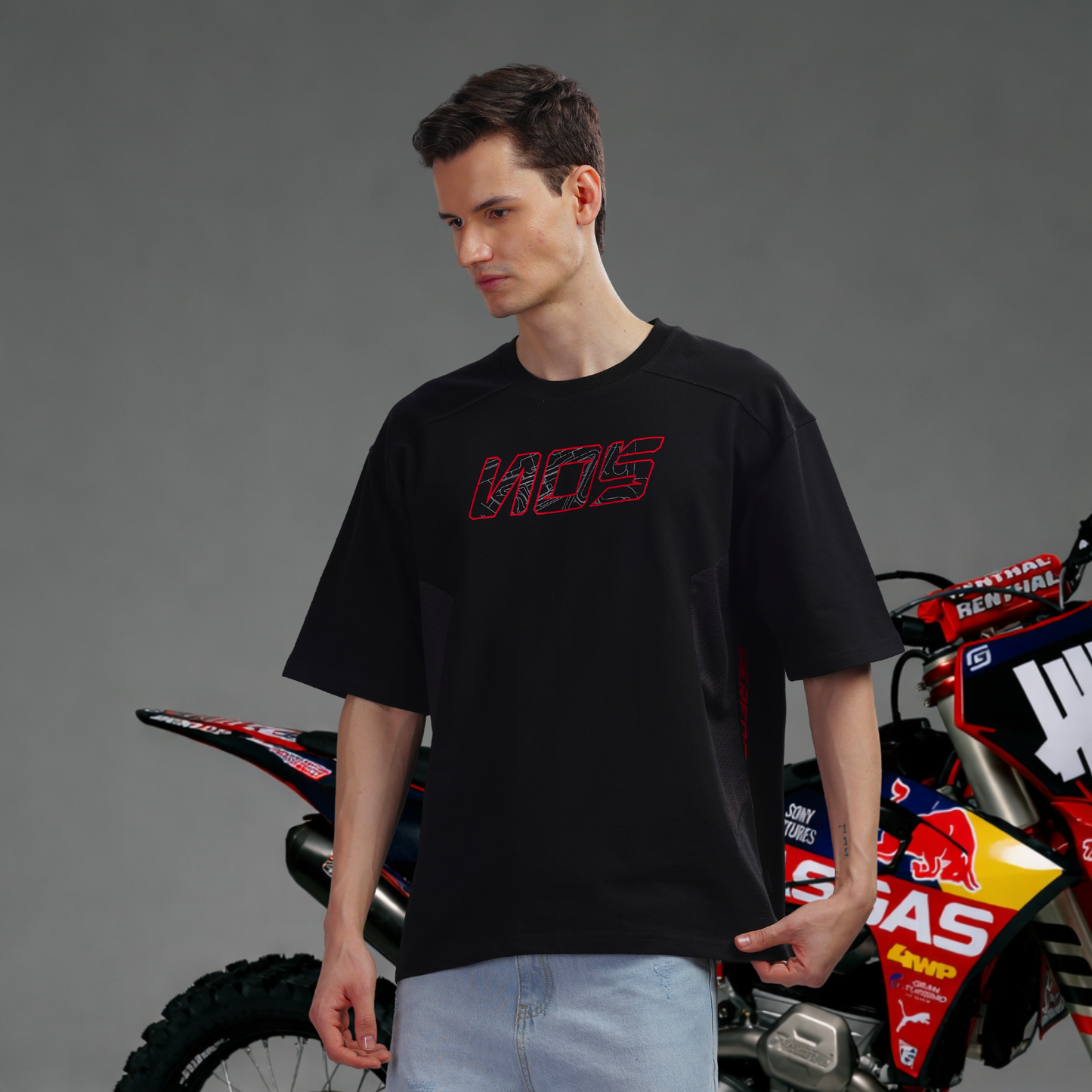 Buddh International Circuit Apex Over size Tee